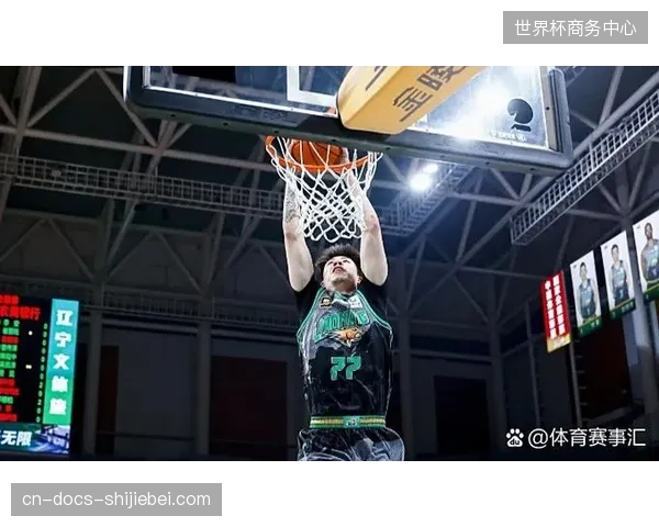 张镇麟加盟上海首季即夺冠，其防守端价值和全勤表现成为球队锋线关键拼图